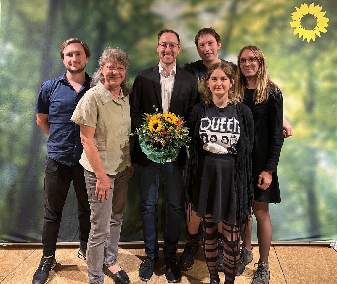 Dr. Thomas Rink (Mitte) bei der Nominierung zur Bundestagswahl 2025